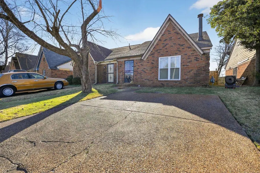 6459 E SUMMER CRK, Memphis, TN 38141 - Image #2