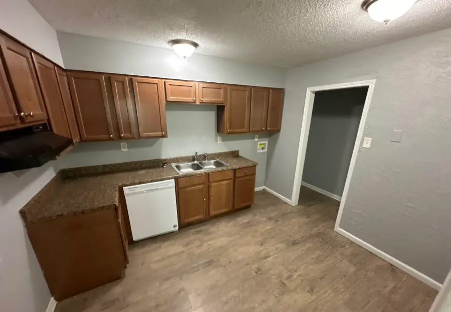 3677 BISON ST, Memphis, TN 38109 - Image #2