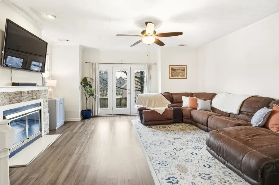 712 S WALNUT WOODS CV S, Cordova, TN 38018 - Image #3