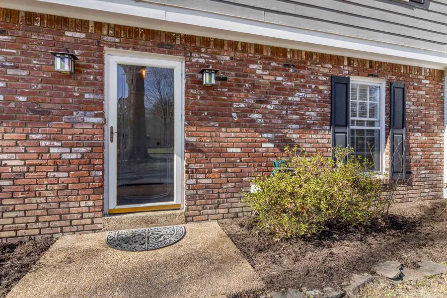 2447 BIRCHTREE DR, Germantown, TN 38138 - Image #2