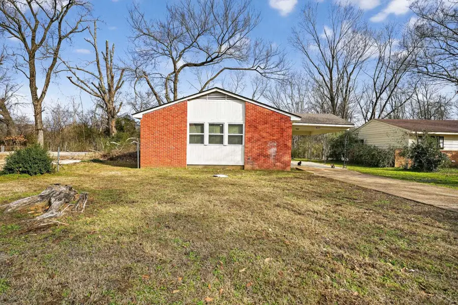 4212 FALCON DR, Memphis, TN 38109 - Image #2