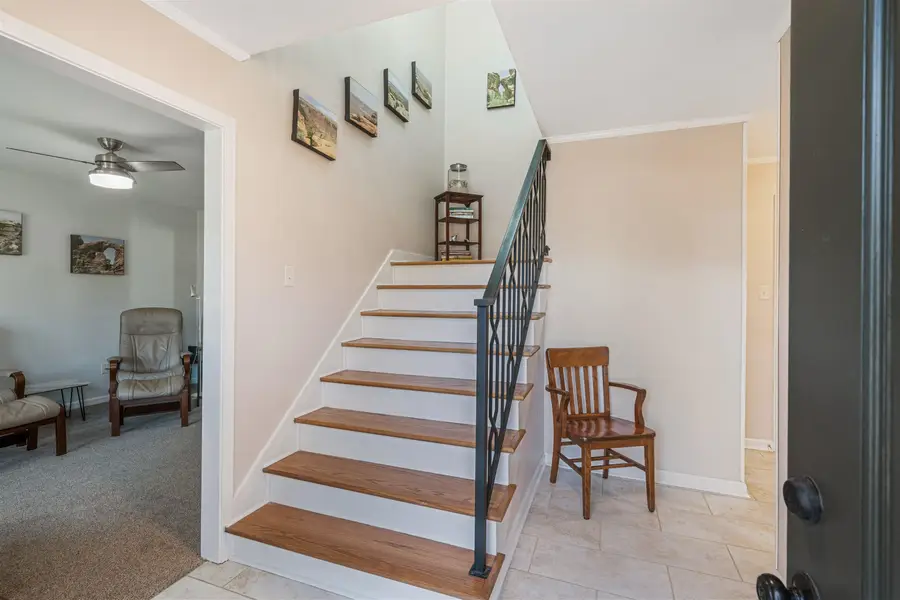 2153 WOOD CREEK DR, Germantown, TN 38138 - Image #3