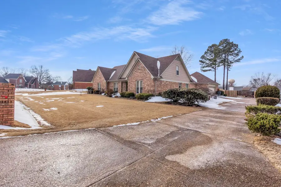 3247 PATRICIA ELLEN DR, Bartlett, TN 38133 - #2