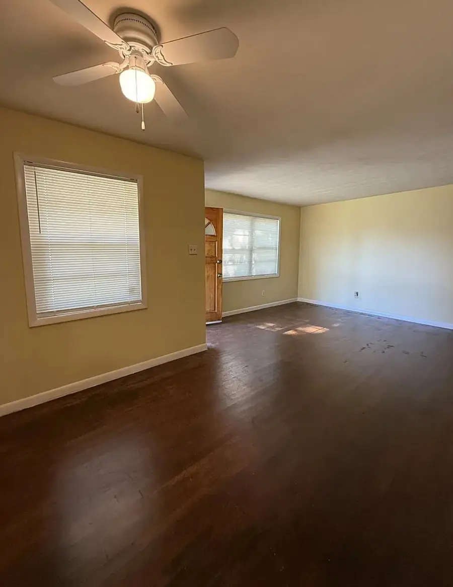 646 LEACREST DR, Memphis, TN 38109 - Image #2