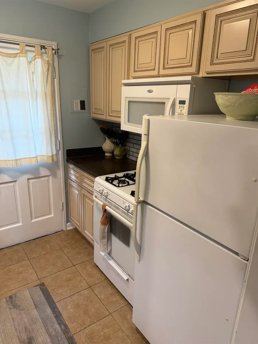 2993 WALNUT GROVE RD, Memphis, TN 38111 - Image #3