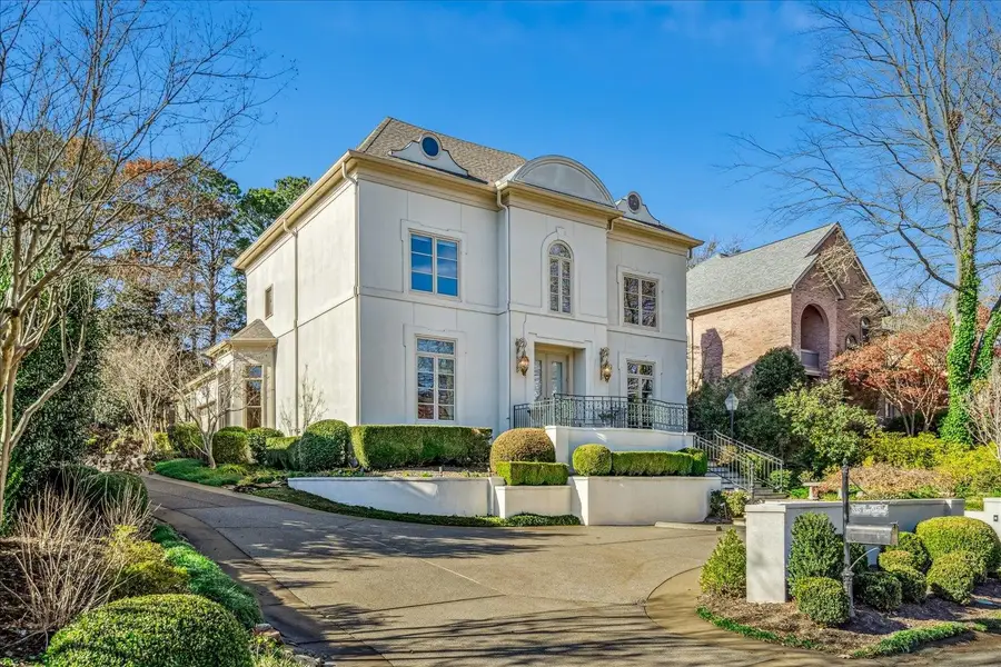 335 N RIVER OAKS DR, Memphis, TN 38120 - #2