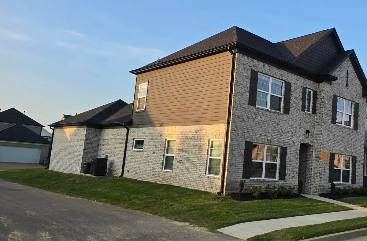 10148 STERLING RIDGE DR, Cordova, TN 38016 - Image #1