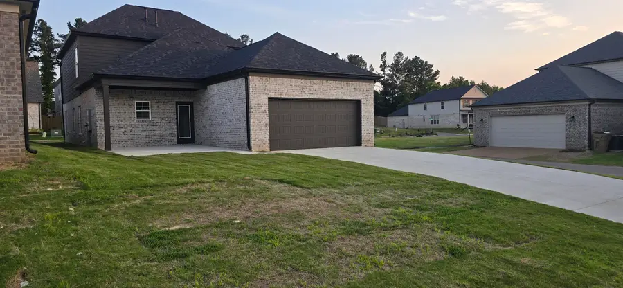 10148 STERLING RIDGE DR, Cordova, TN 38016 - Image #2