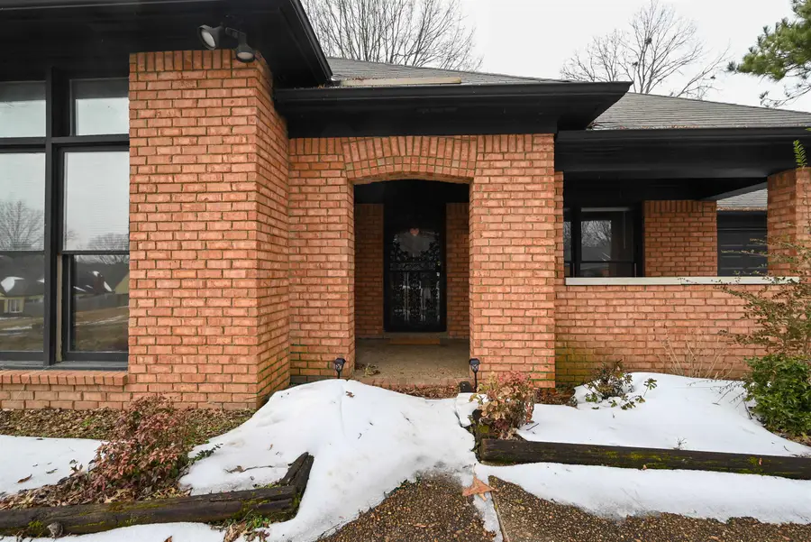 885 LINDEN GROVE CV, Cordova, TN 38018 - Image #2