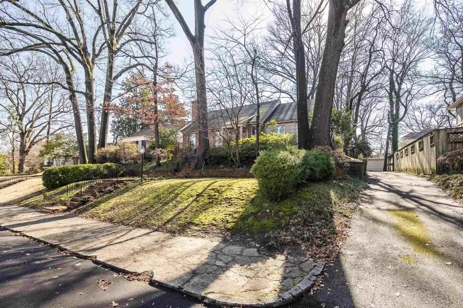 1643 VINTON AVE, Memphis, TN 38104 - #2