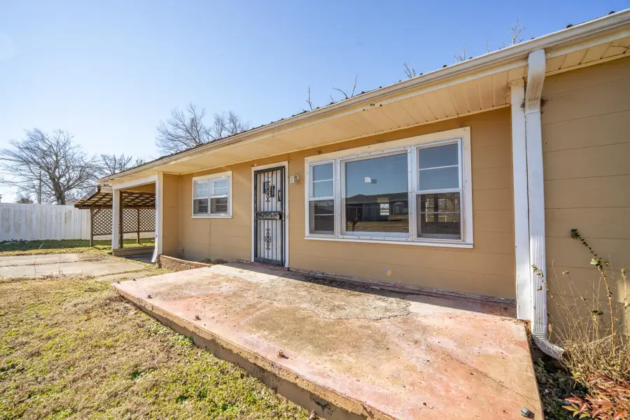 60 WHITE ST, Savannah, TN 38372-2376 - #3