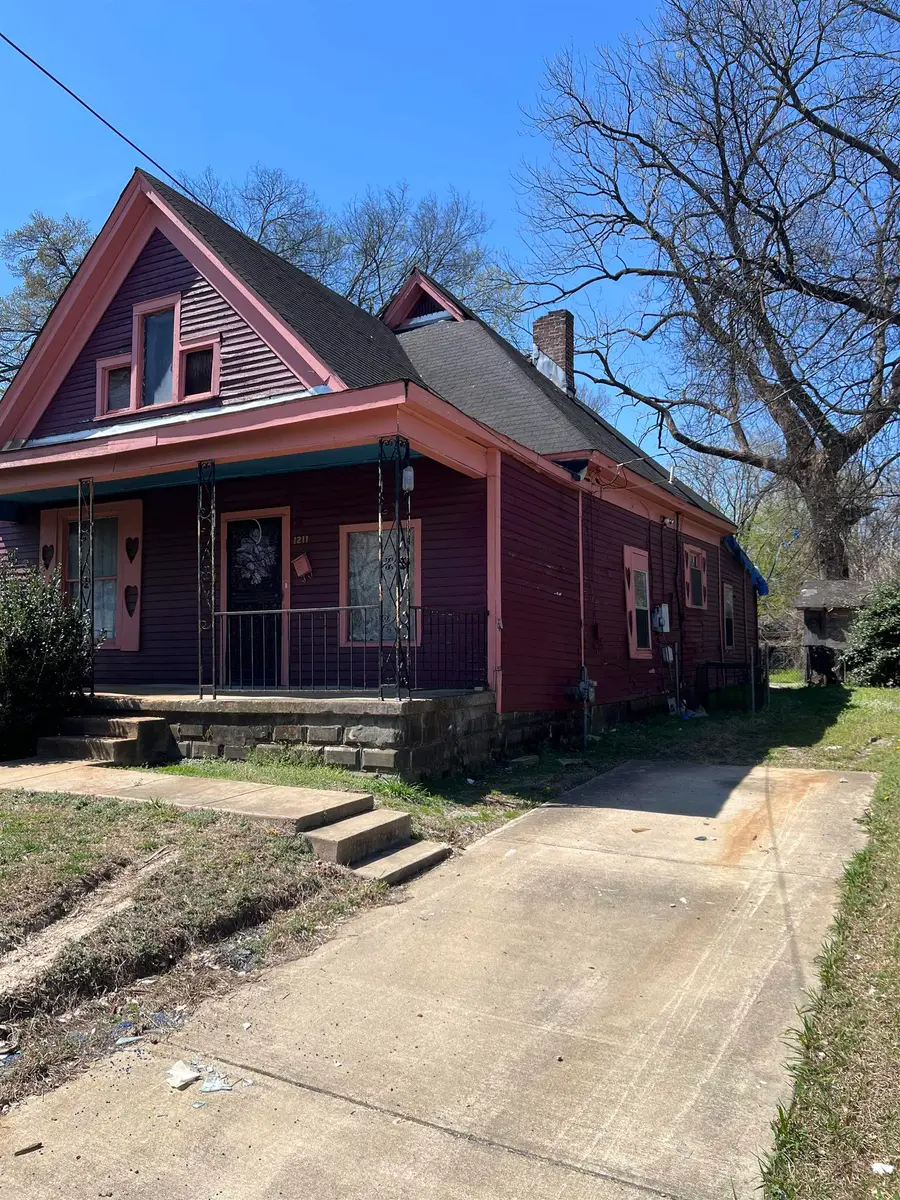 1211 SYLVAN ST, Memphis, TN 38107 - Image #3
