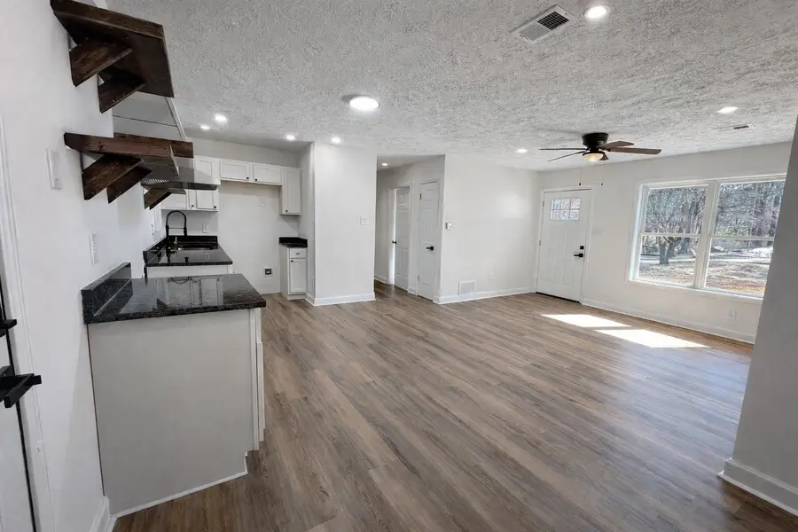 3646 RIDGEMONT RD, Memphis, TN 38128 - Image #3