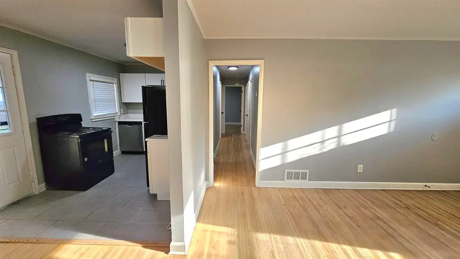 1869 SEA ISLE RD, Memphis, TN 38117 - #3