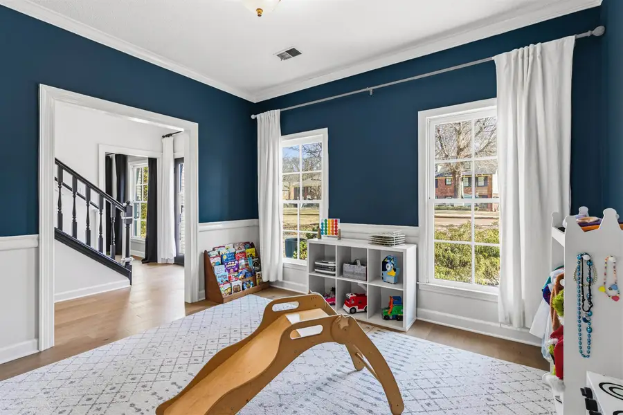 8161 KIMRIDGE DR, Germantown, TN 38138 - #2