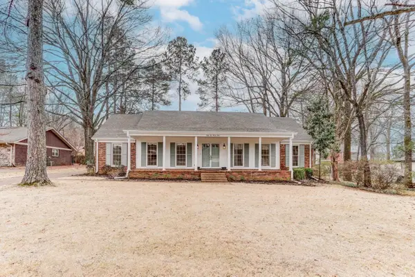 6699 GARDEN OAKS DR, Memphis, TN 38120