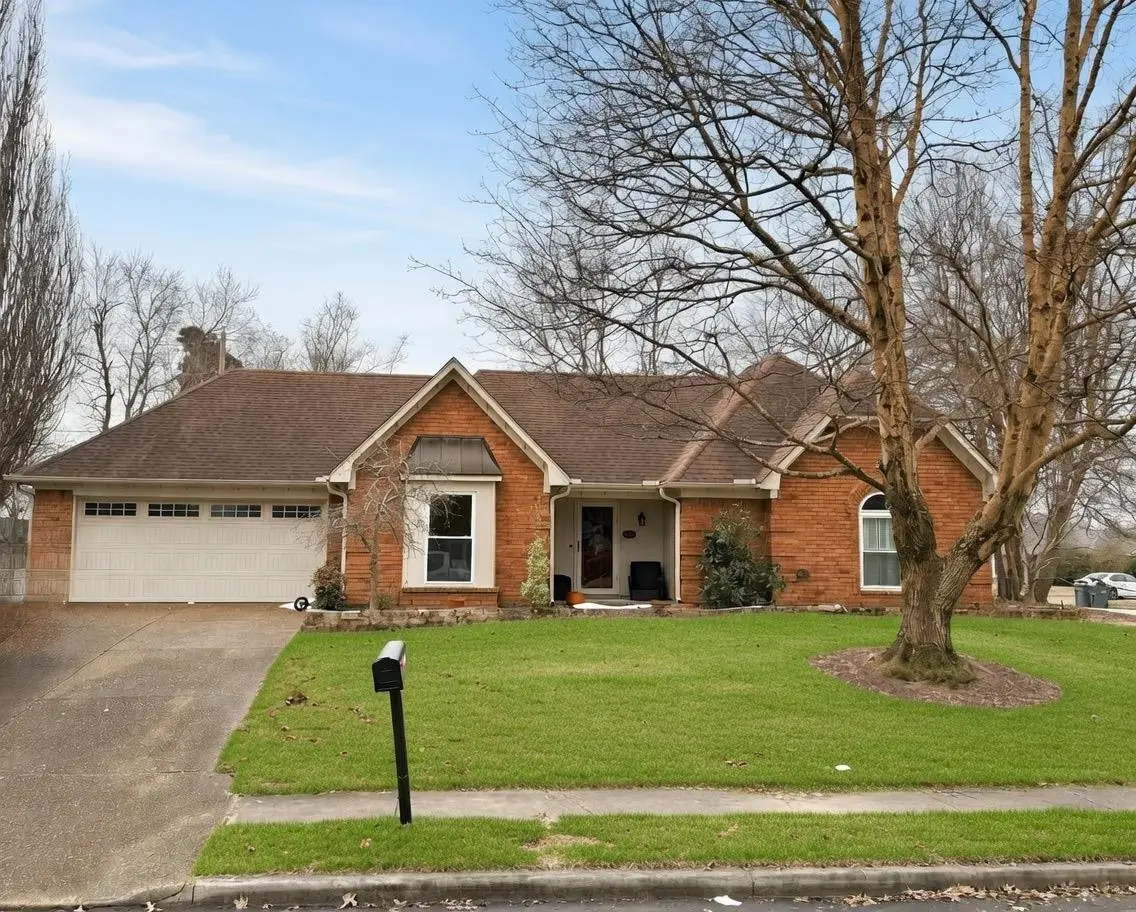 8481 OVERCUP OAKS DR, Cordova, TN 38018 - #1