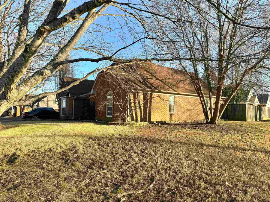 8481 OVERCUP OAKS DR, Cordova, TN 38018 - #3