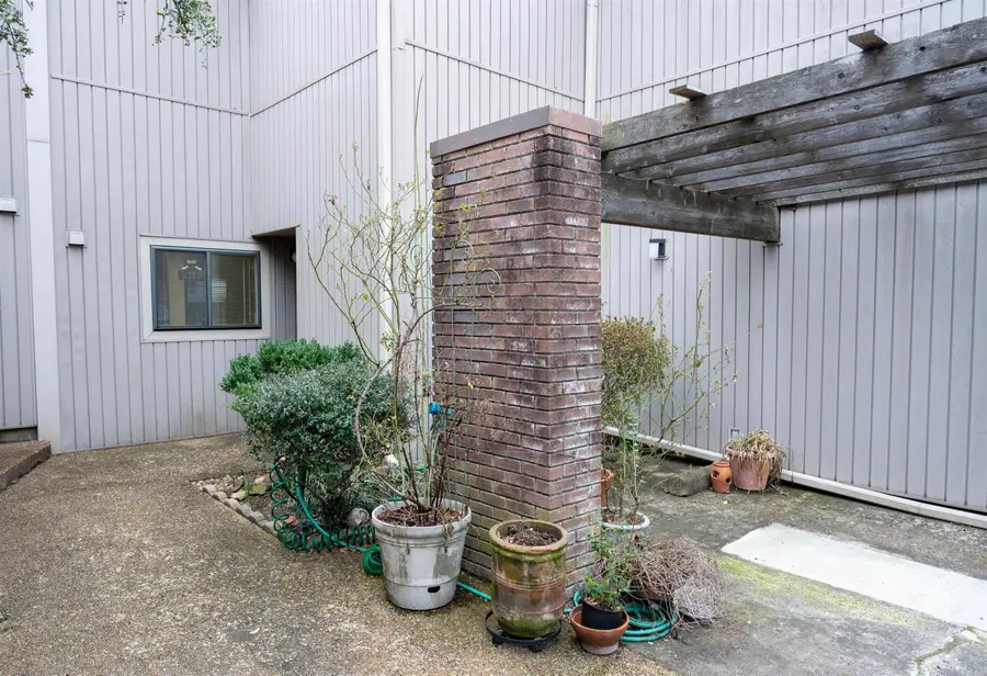 826 THISTLEDOWN DR #1202, Memphis, TN 38117 - #3