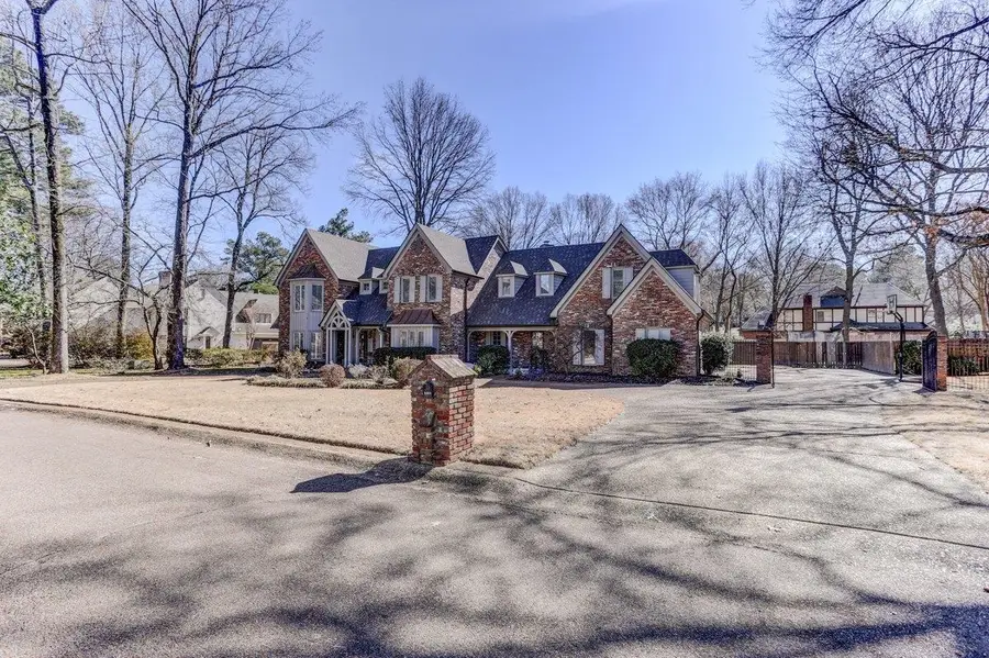 8469 WOOD BRIAR DR, Germantown, TN 38138 - #2