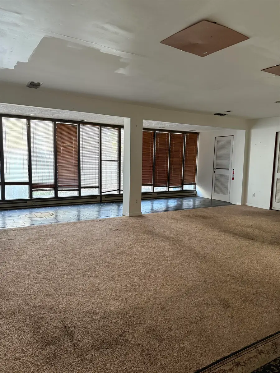 36 HONEYSUCKLE DR, Jackson, TN 38301-4021 - #3