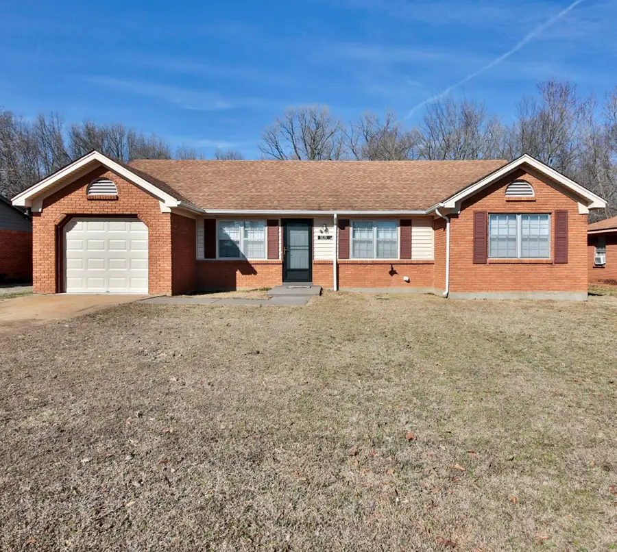 1820 W HOLMES RD, Memphis, TN 38109 - #2