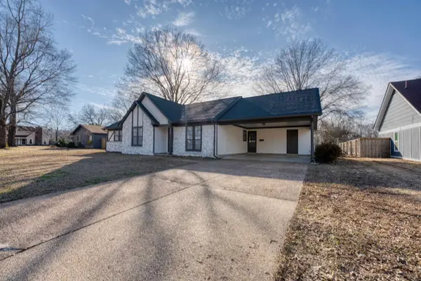 2455 BARBARO DR, Bartlett, TN 38134