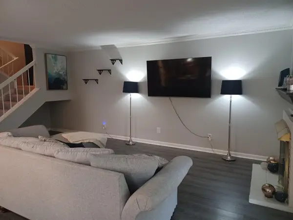 4764 EAGLE CREST DR #4002, Memphis, TN 38117