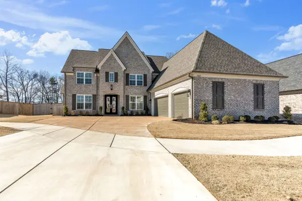 5205 MADISON VALLEY CIR, Lakeland, TN 38002