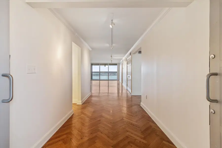 200 WAGNER PL #1407/1408, Memphis, TN 38103 - #3