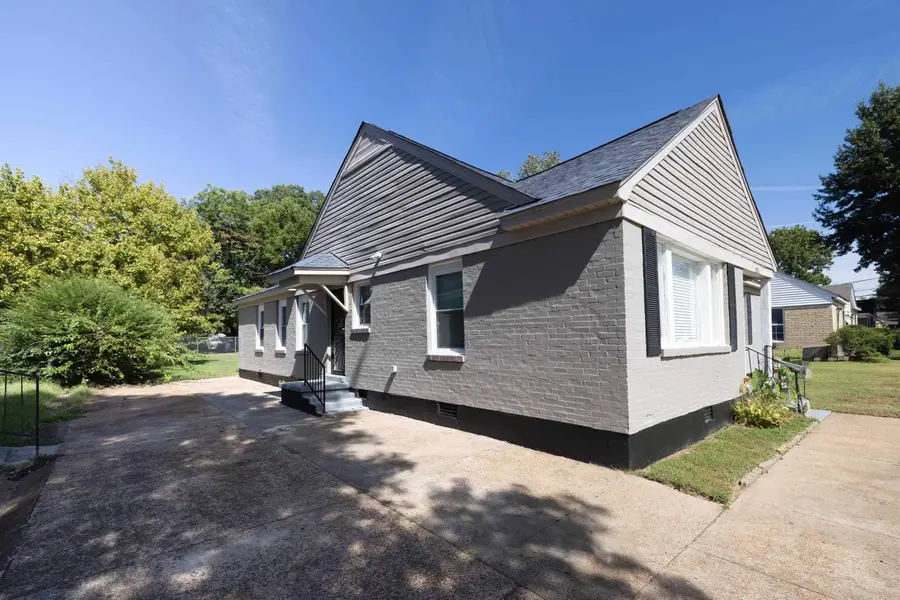 1111 N WATKINS AVE, Memphis, TN 38107 - #2