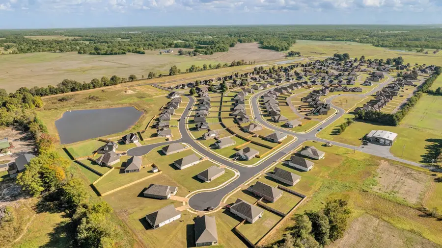 16 AZALEA DR, Somerville, TN 38068 - #2