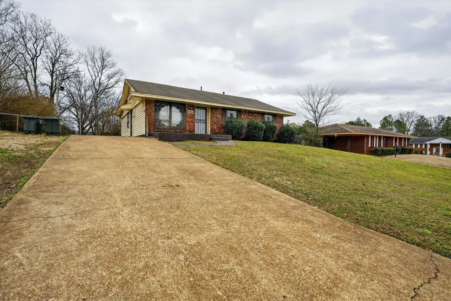 4566 WEAVER RD, Memphis, TN 38109 - #2