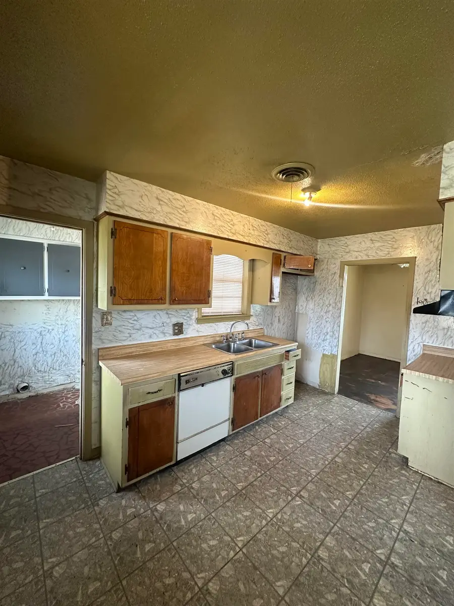 5156 WINDCREST RD, Memphis, TN 38116 - #3