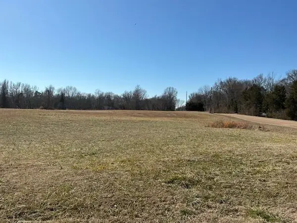 40 AZTEC HWY, Gallaway, TN 38002