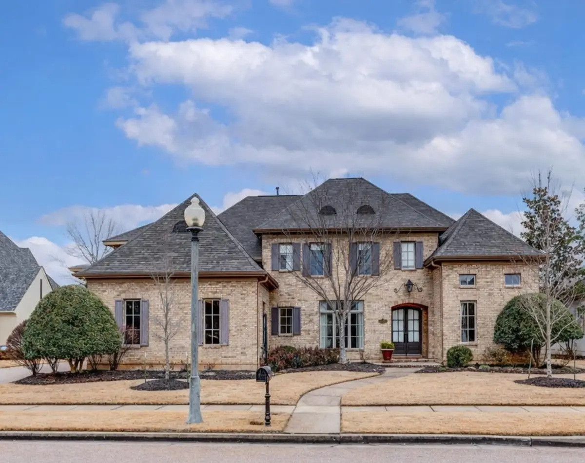 9258 ENCLAVE GREEN LN E, Germantown, TN 38139 - #1