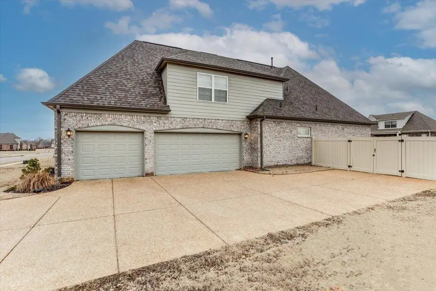 810 MEBANE RD, Oakland, TN 38060 - #2