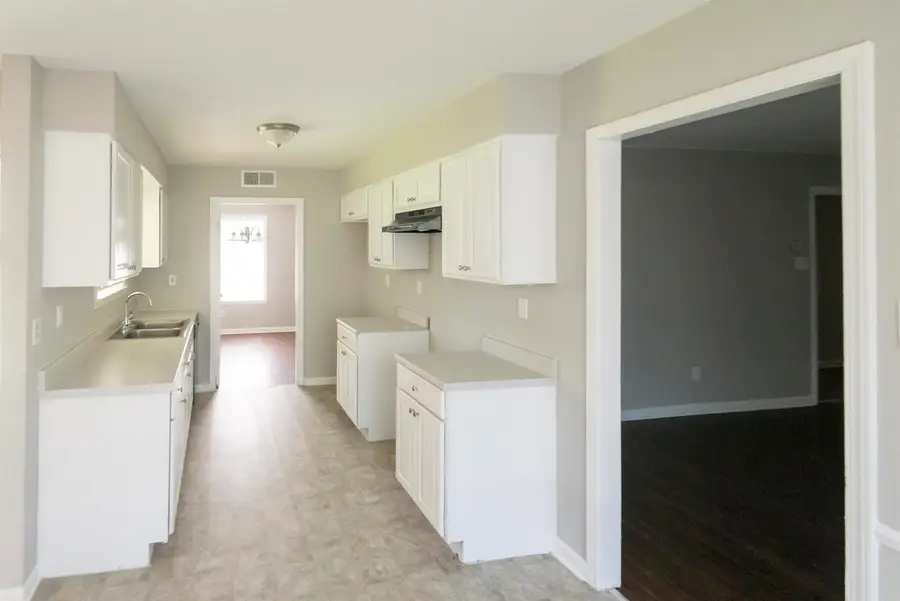 4399 PEPPER TREE RD, Memphis, TN 38109 - #2