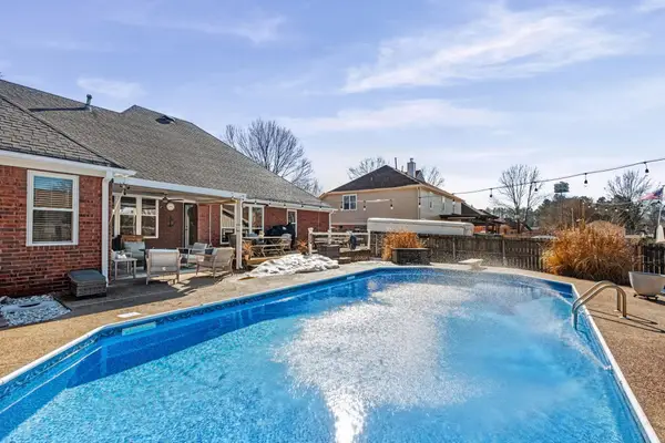 4493 GLENCHASE DR, Bartlett, TN 38135