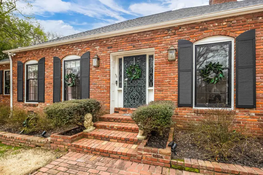 271 WAKEFIELD DR, Memphis, TN 38117 - #3