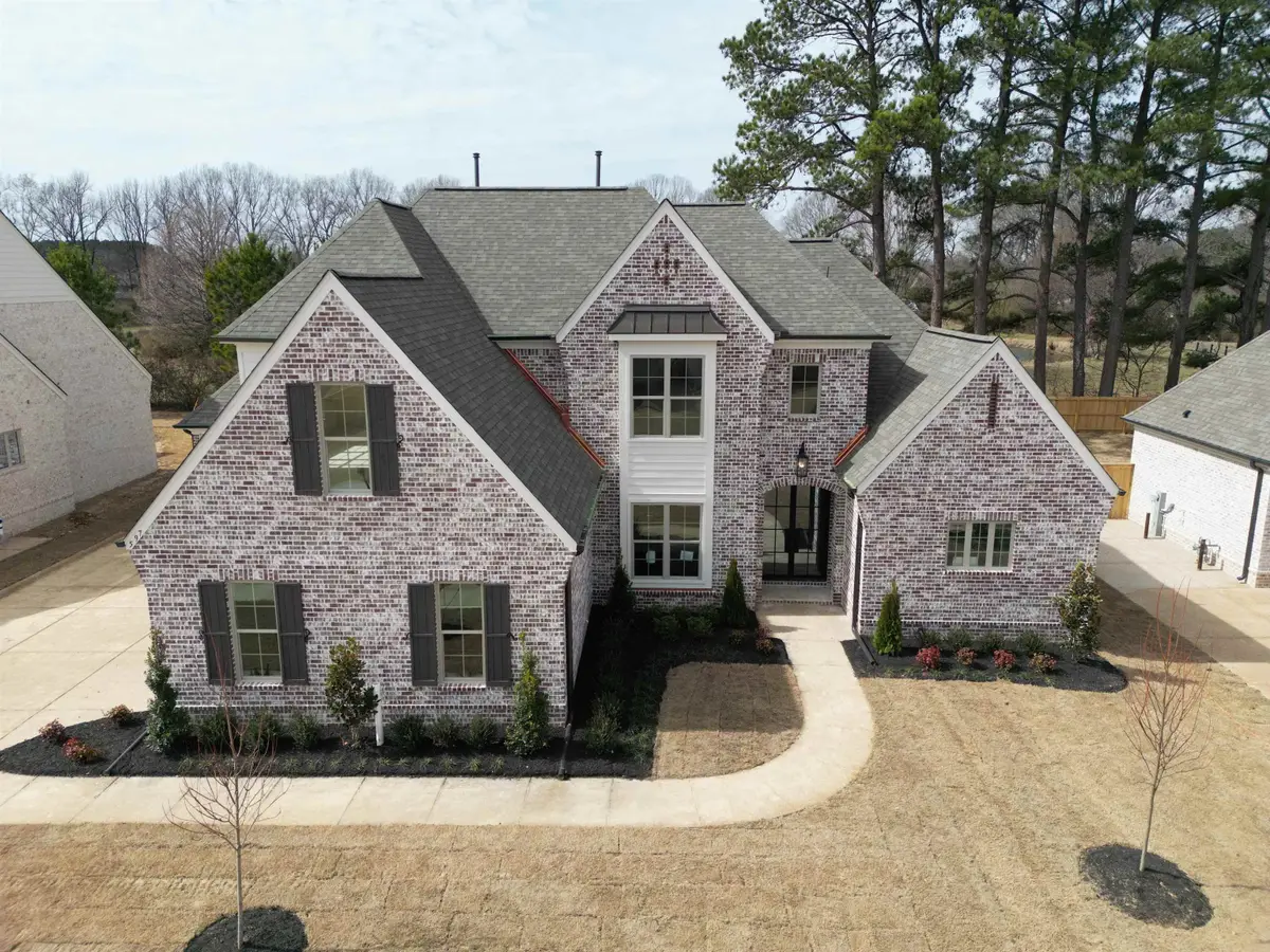 597 CEDAR SHADOWS CIR W, Collierville, TN 38017 - #1