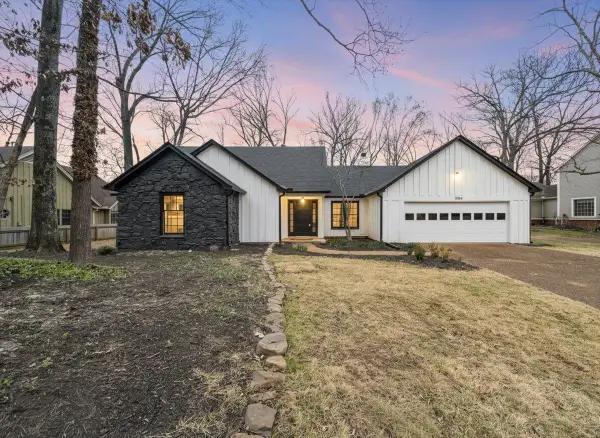 7944 DOVIE LN, Germantown, TN 38138