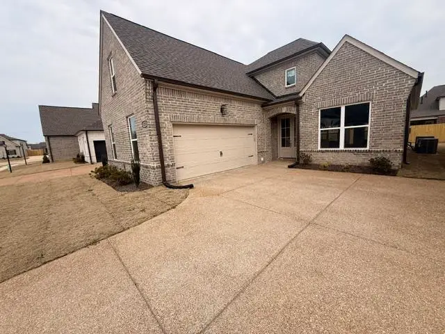 572 ROSALIE WOODS DR, Cordova, TN 38018 - #2