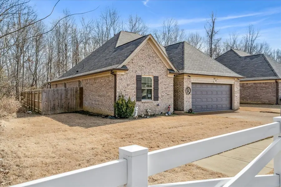 1106 BIG ORANGE RD, Cordova, TN 38018 - #2