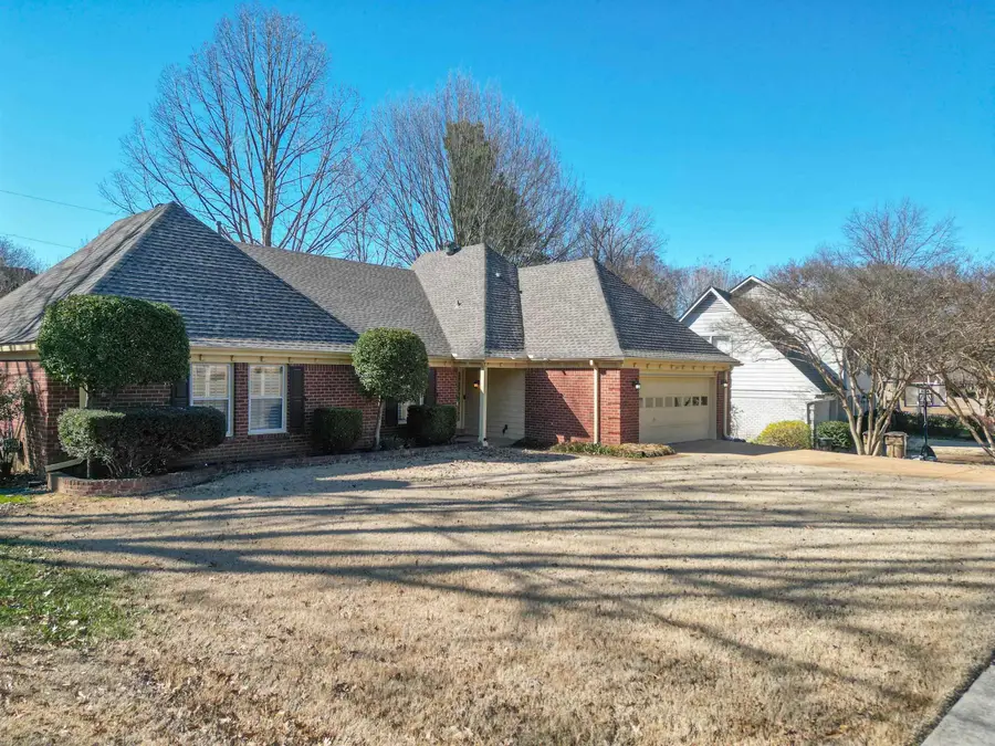 261 WALNUT LEAF DR, Cordova, TN 38018 - #2