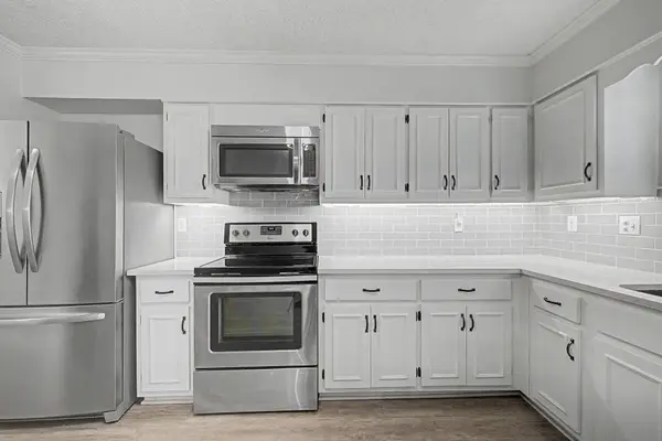 1674 E RAVENHILL DR #49, Germantown, TN 38138