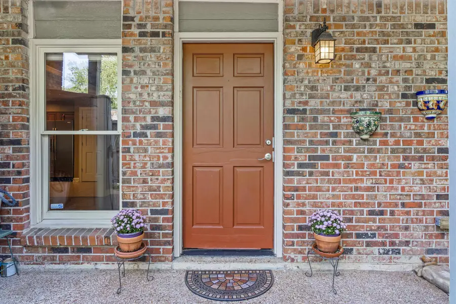 700 ST. AUGUSTINE SQ #D, Memphis, TN 38104 - #2