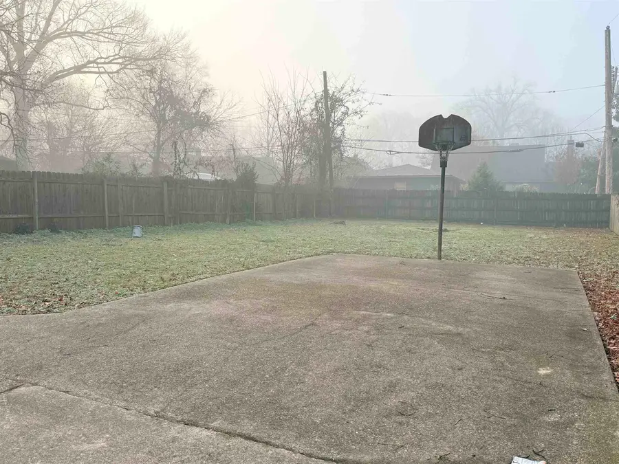 2061 VOLLINTINE AVE, Memphis, TN 38107 - #2