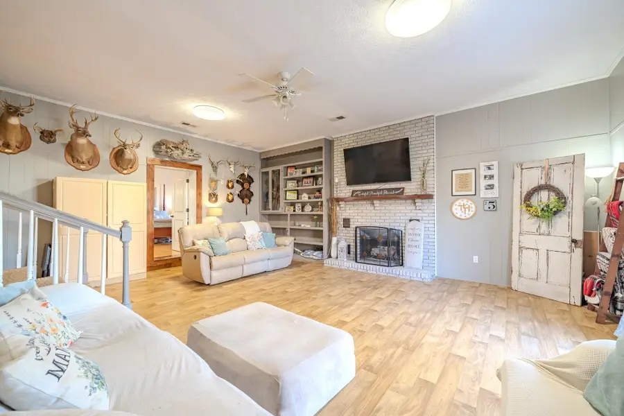 355 CENTRAL AVE, Savannah, TN 38372-4012 - #3