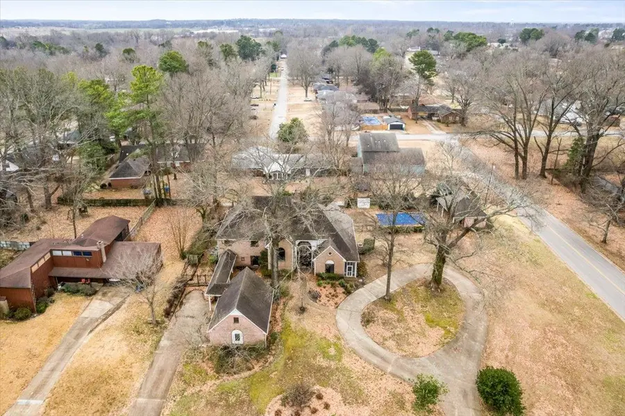 635 OAKVIEW AVE, Covington, TN 38019 - #3